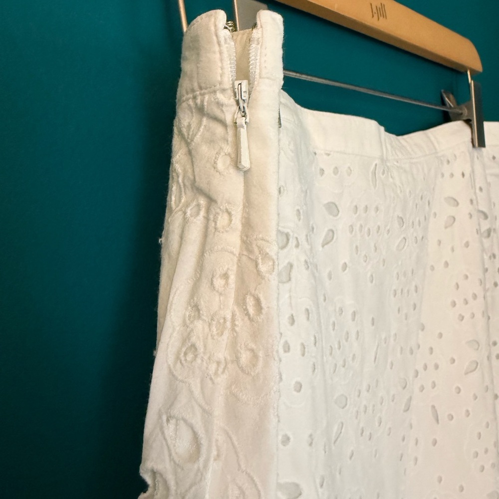 Boden White Eyelet Pencil Skirt - Picture 8 of 12
